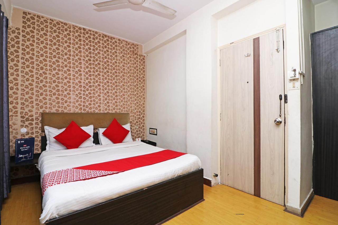 Hôtel Oyo 4219 Ratnakar Residency à Calcutta Extérieur photo