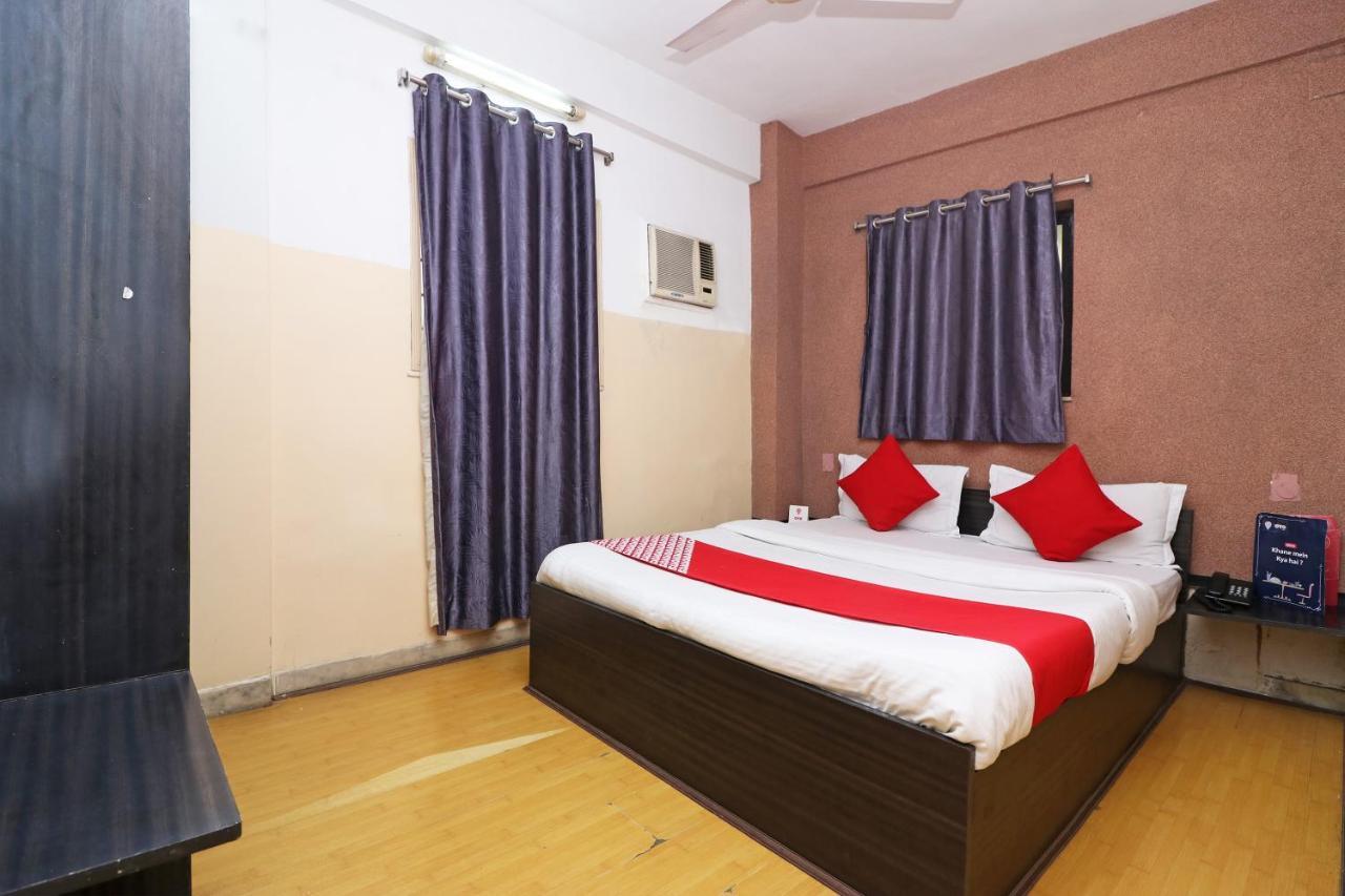 Hôtel Oyo 4219 Ratnakar Residency à Calcutta Extérieur photo