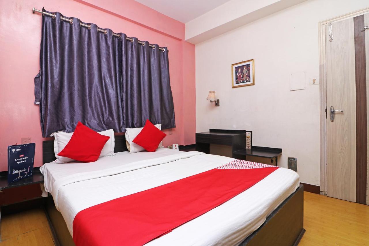 Hôtel Oyo 4219 Ratnakar Residency à Calcutta Extérieur photo