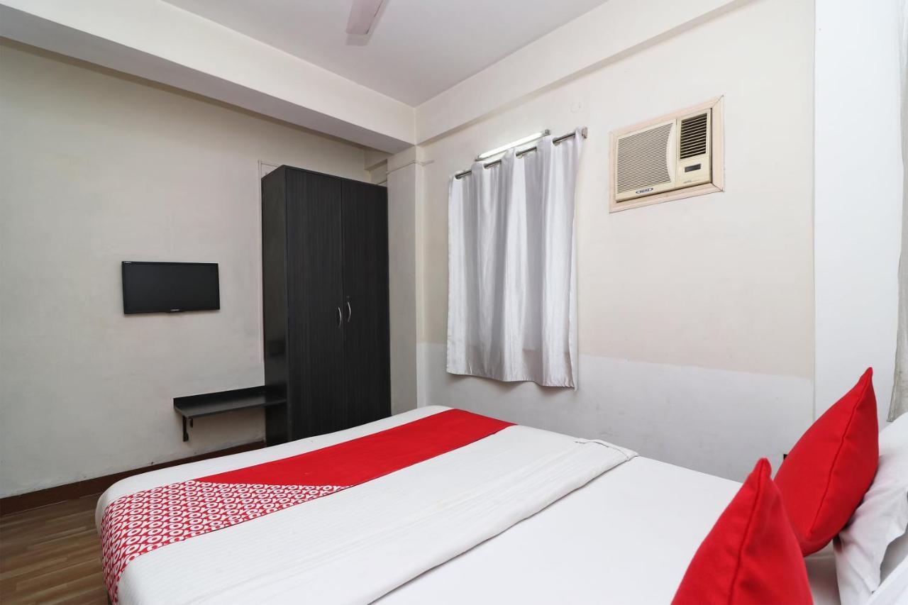 Hôtel Oyo 4219 Ratnakar Residency à Calcutta Extérieur photo