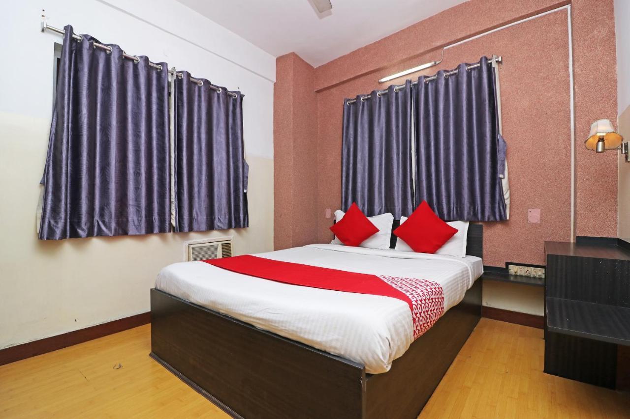 Hôtel Oyo 4219 Ratnakar Residency à Calcutta Extérieur photo