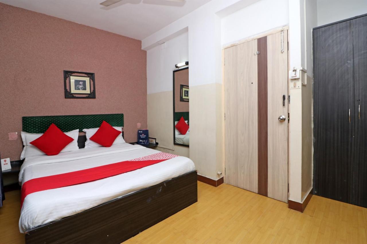 Hôtel Oyo 4219 Ratnakar Residency à Calcutta Extérieur photo