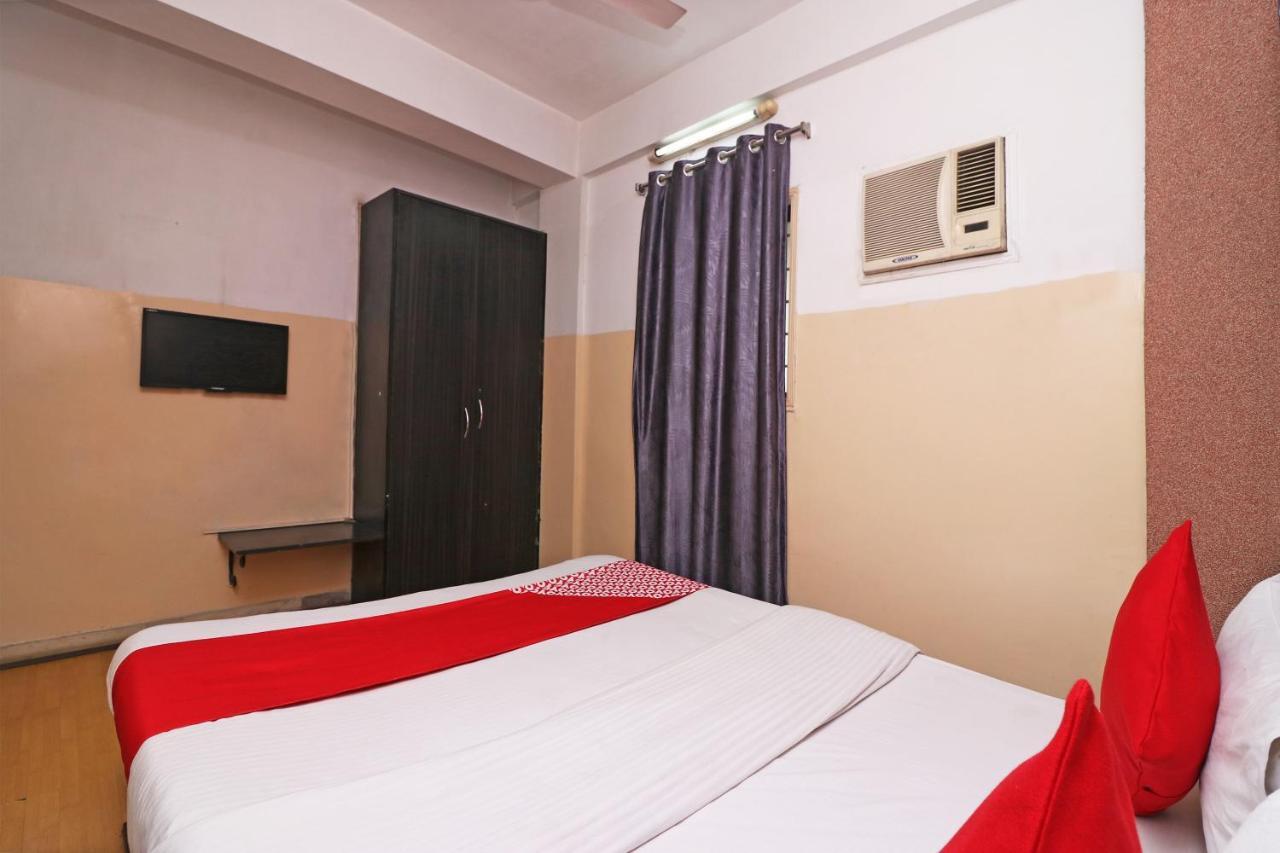 Hôtel Oyo 4219 Ratnakar Residency à Calcutta Extérieur photo