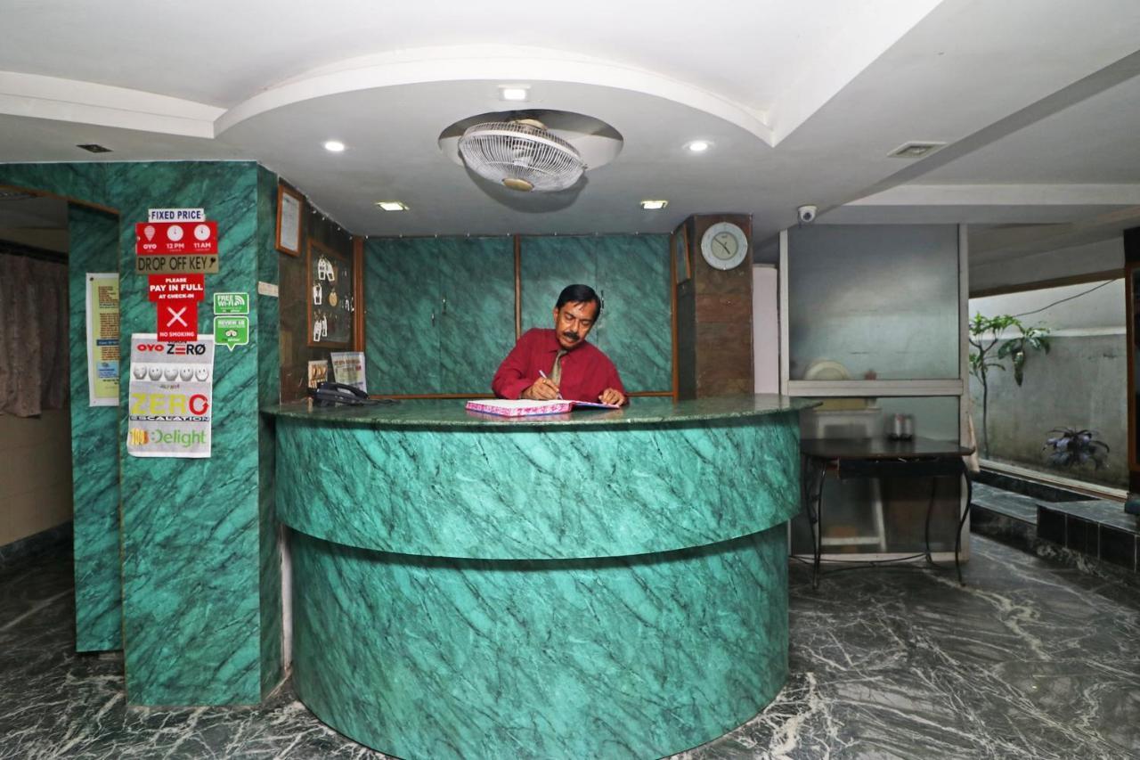 Hôtel Oyo 4219 Ratnakar Residency à Calcutta Extérieur photo